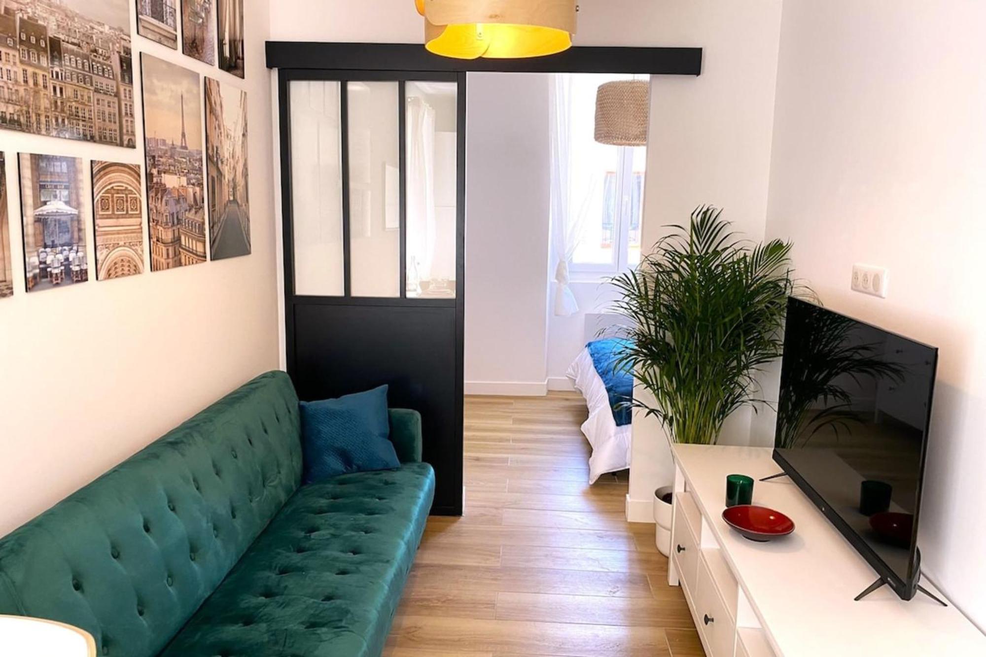 06An - Beautiful Apartment In The Heart Of Old Antibes Exterior photo