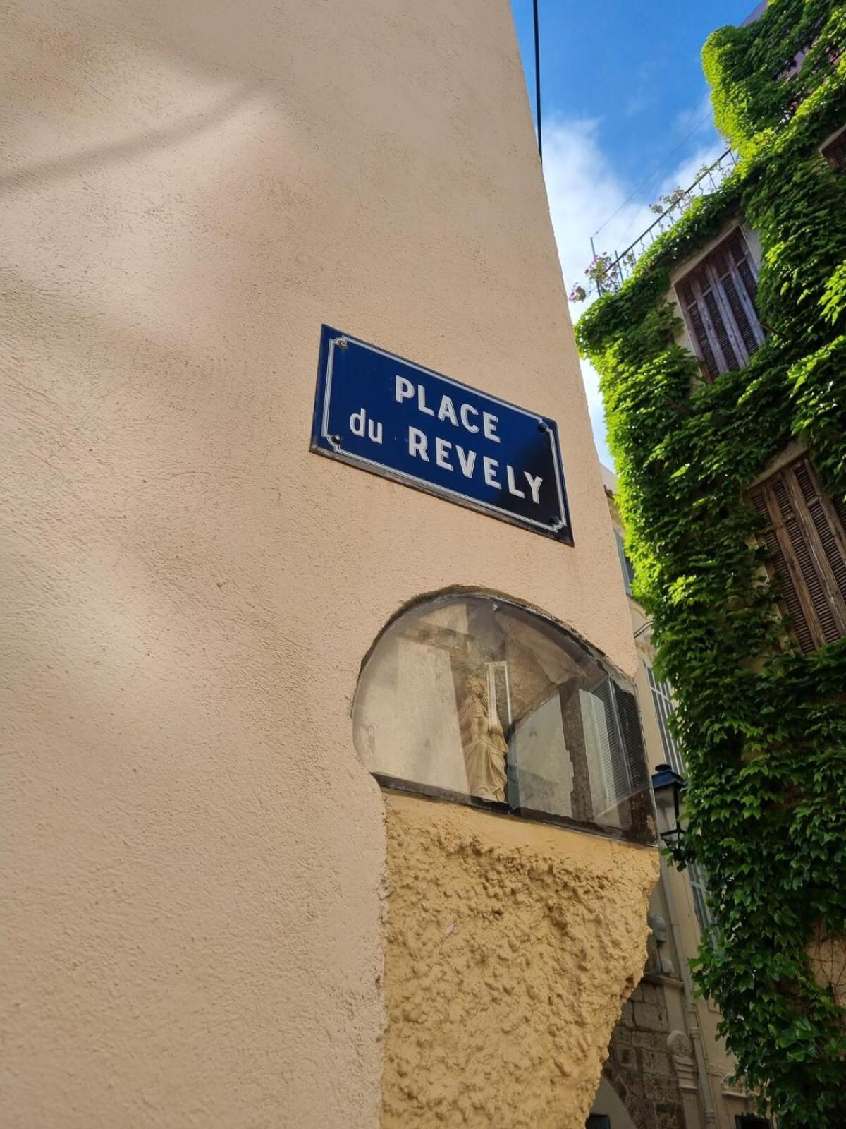 06An - Beautiful Apartment In The Heart Of Old Antibes Exterior photo