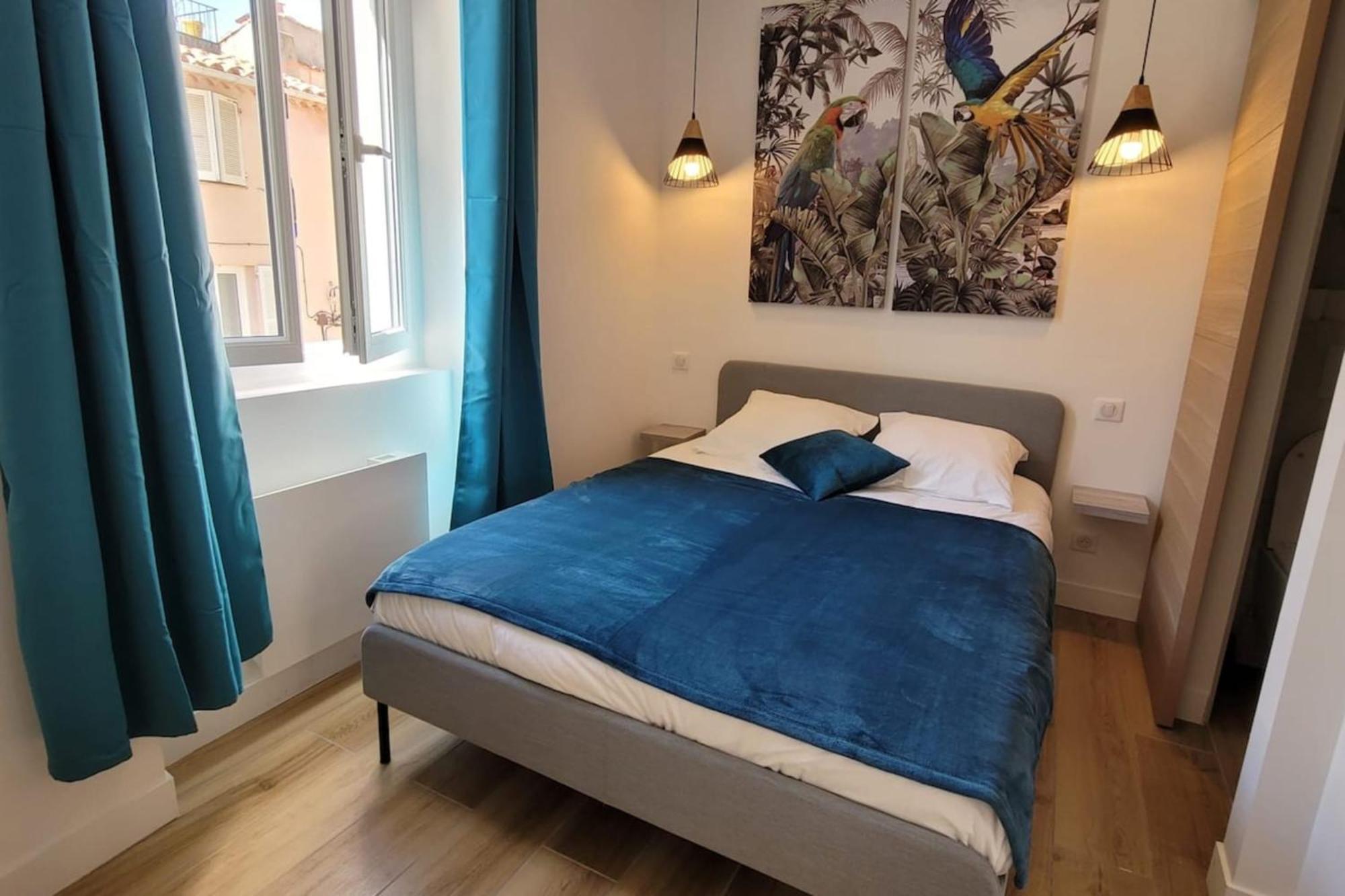 06An - Beautiful Apartment In The Heart Of Old Antibes Exterior photo